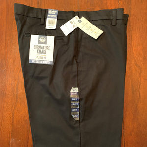 Dockers Signature Khaki 40 x 32 in Black